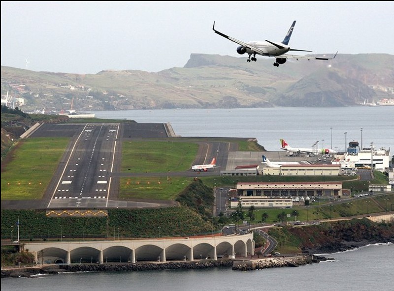 aeroporturi-ciudate-Madeira3