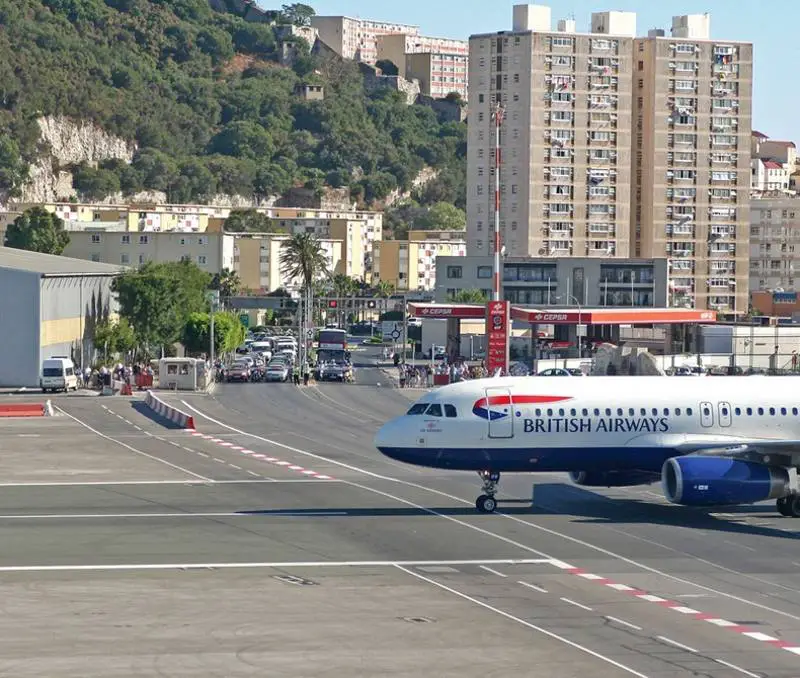 aeroporturi-ciudate-gibraltar1