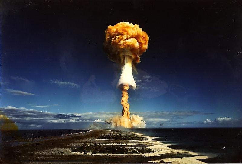 bomba-nucleara-omofon13
