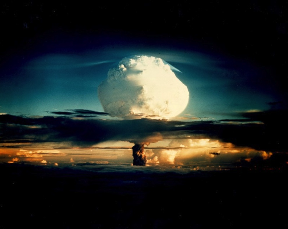 bomba-nucleara-omofon18