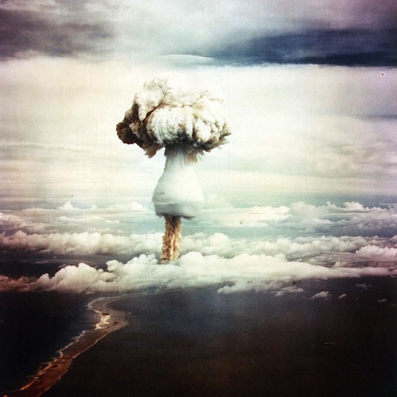bomba-nucleara-omofon20
