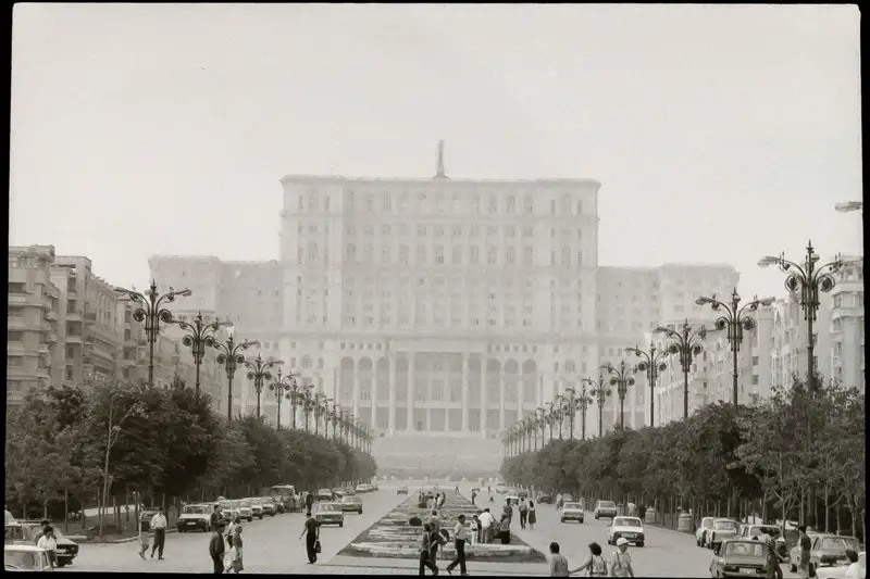 bucuresti-dupa-1989-omofon