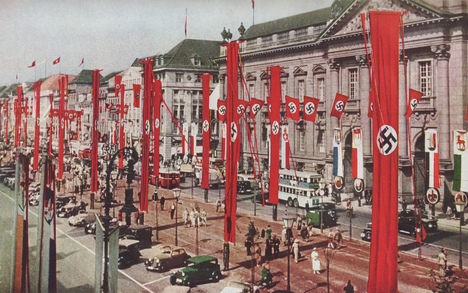 Три г германии. Флаг нацистской Германии Рейхстаг. Третий Рейх Берлин 1939. Германия Берлин 1936.