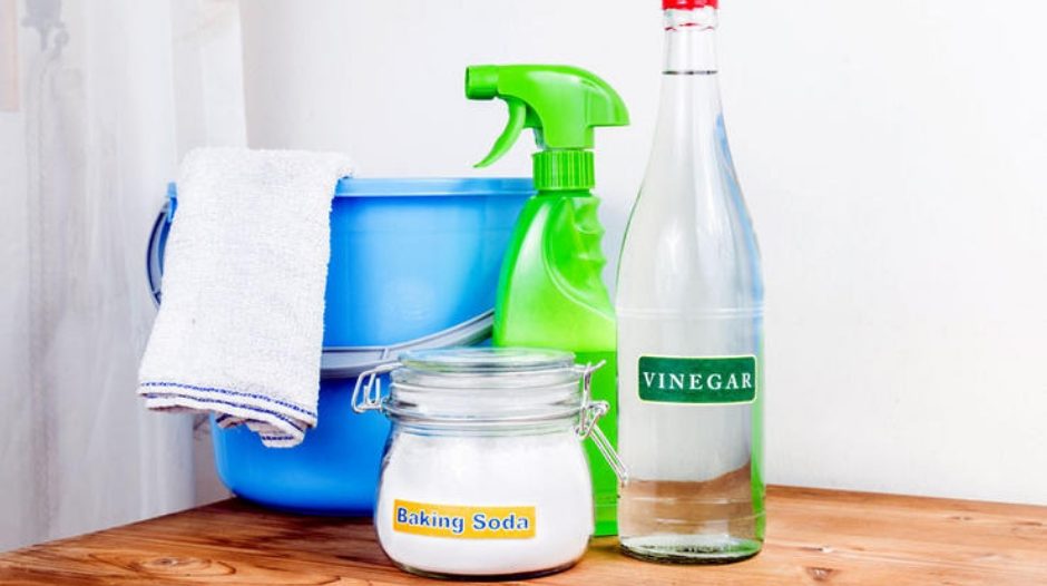 soluție antimucegai făcută în casă cu bicarbonat
