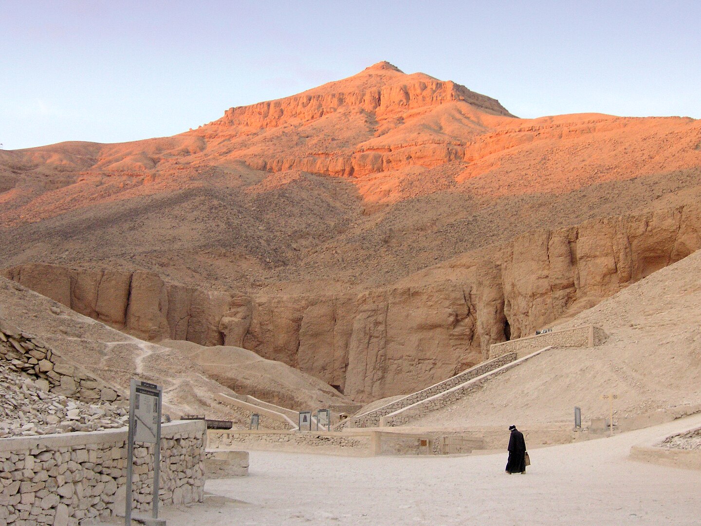Valle de los Reyes: El lugar de descanso de los grandes faraones del Antiguo Egipto
